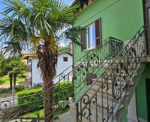 Porto Ceresio Casa | Il Girasole Holiday Home