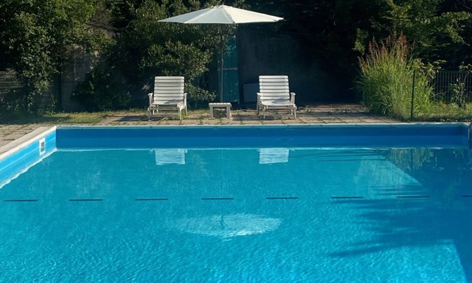 Mozzo Casa | Il Patio, with access to the park and a private pool.