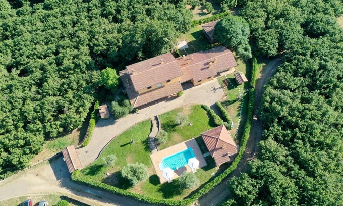 Sutri Casa | Il Salotto di Milar