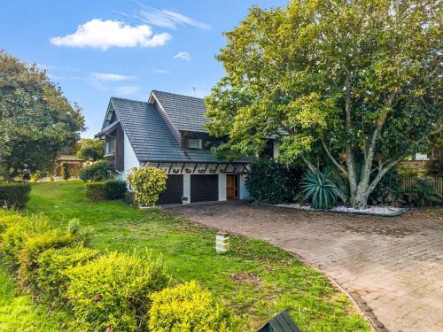 Lynmore Casa | Iles House Rotorua