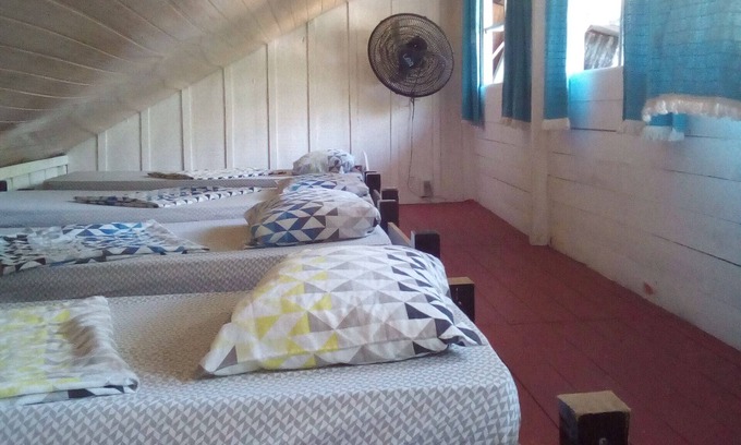 Paranagua Chalet De Esquí | Ilha do Mel - Praia Grande - Canto da Vó - Kitchenette amueblada para hasta 5 personas