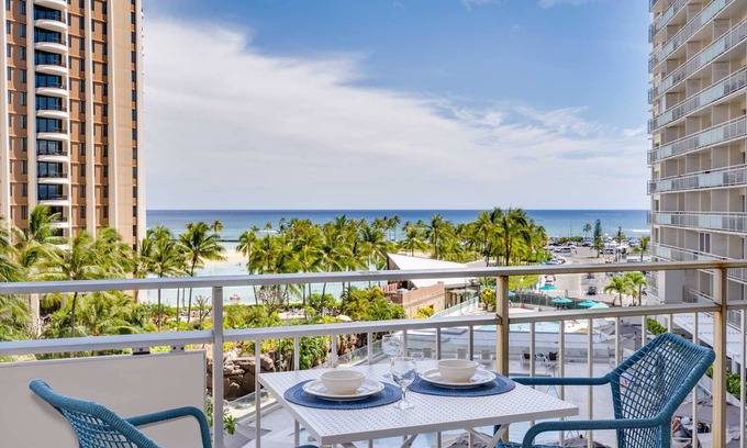 Waikiki Condominio | Ilikai 516 Ocean / Lagoon Views- New K Bed, Q Sofabed - Newly Renovated