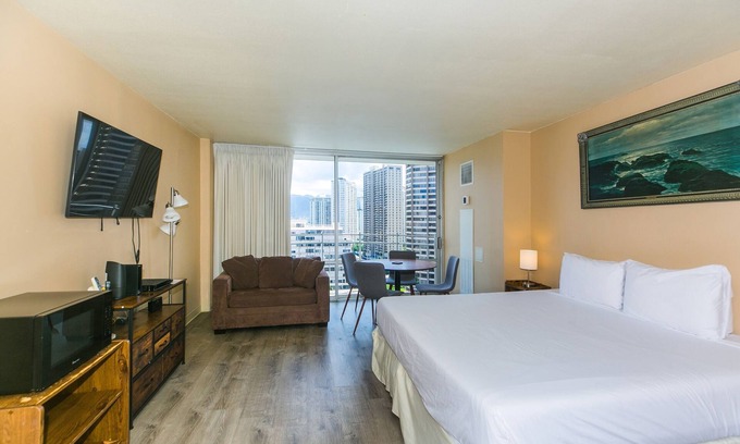 Waikiki Apartamento | Ilikai Marina Studio City View Condos with Fully Equipped Kitchens & Free Wifi