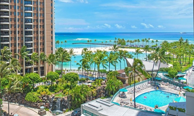 Waikiki Condominio | Ilikai Tower 1934 Condo with Fully Equipped Kitchen - Great for longer stays! by RedAwning
