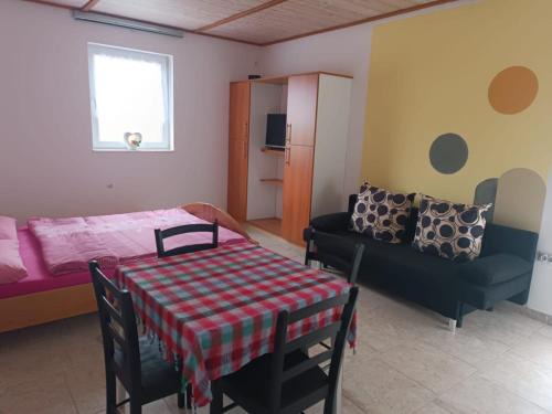 Mladenovac Apartamento | Imanje Mihailovic