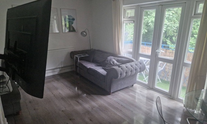 Waltham Forest Apartamento | Immaculate 1-Bed Apartment in Woodford Green
