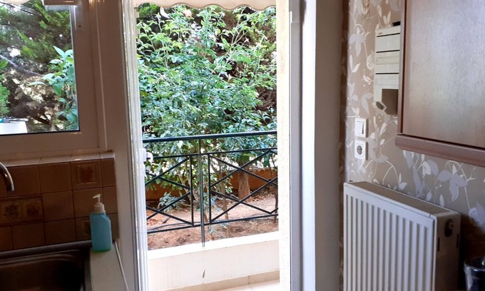 Paiania Apartamento | Immaculate 2-Bed Apartment