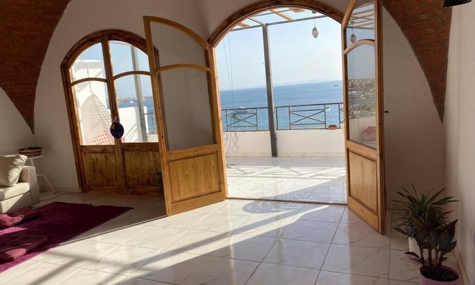 Al Mamsha El Seyahi Apartamento | Immaculate 3-Bed Apartment sea view