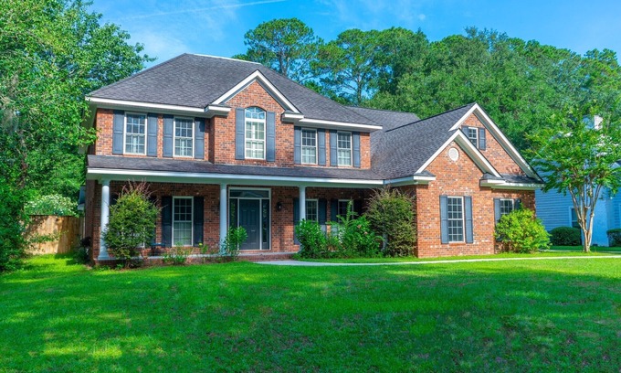 Talahi Island Casa | Immaculate 3850 sqft SAVANNAH home for entire family and friends to enjoy