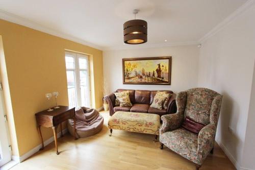 Lee-on-the-Solent Casa | Immaculate 4BD Family Home in Lee on the Solent