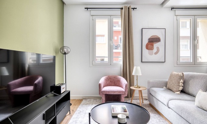 Salamanca Apartamento | Immpecable Salamanca 3BR w/terrace, by Blueground
