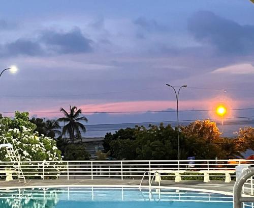 Caraballeda Apartamento | Impecable y muy centrico