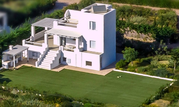 Naxos Villa | Impressive Naxos Villa | 5 Bedrooms | Villa Nunnally | Spacious Outdoor Area | Pyrgaki