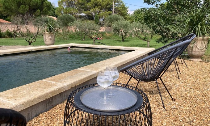 Entraigues-sur-la-Sorgue Otro | In a Mas in Provence