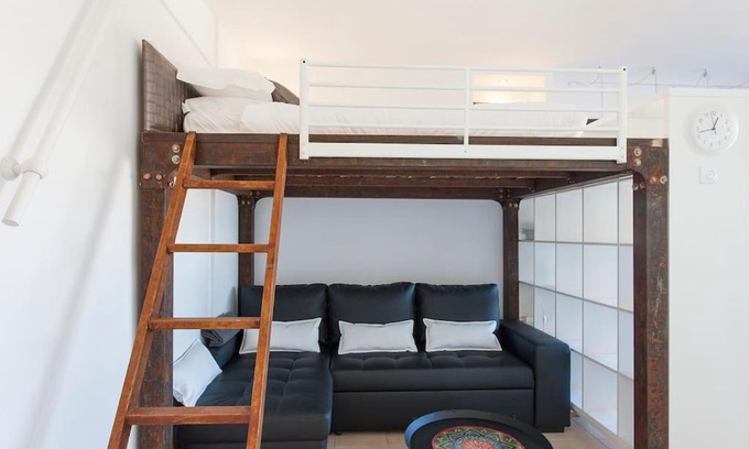 Reboleira Apartamento | In Bed with Lisbon 5N
