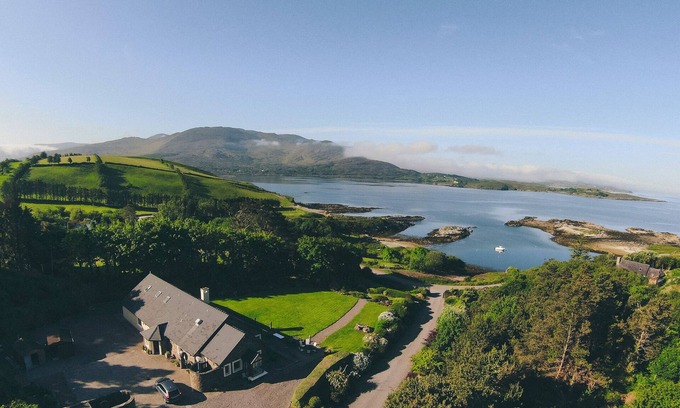 Lauragh Casa | IN?EAR SCÉINE., family friendly in Tuosist, County Kerry