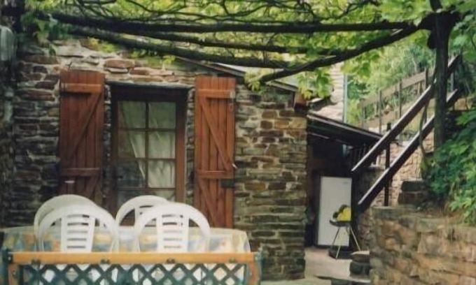 Sainte-Croix-Vallee-Francaise Cabaña | Casa independiente en un ala casa de campo de 500 metros del pueblo.