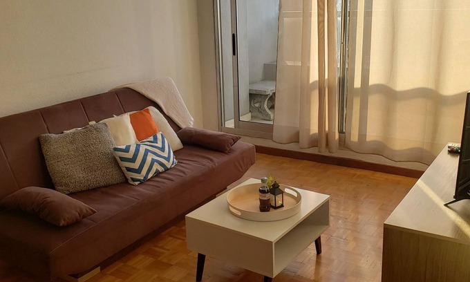Tres Cruces Apartamento | In front of Terminal Tres Cruces