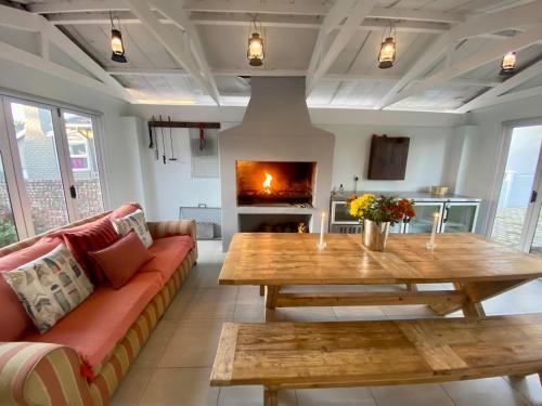 Paradise Beach Casa | In Harmony - Pet Friendly Modern Beach House