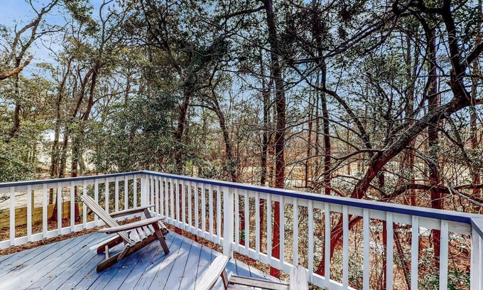 Sea Scape Casa | In Heart of Kitty Hawk! 3BR. Near golf & shops.