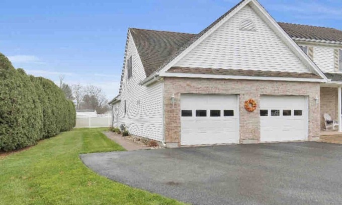 Rocky Hill Apartamento | In-Law Suite in Rocky Hill with Private Entrance