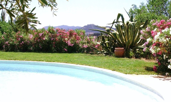 Ollioules Casa | Un Ollioules, cerca de Sanary, casa provenzal de encanto con piscina
