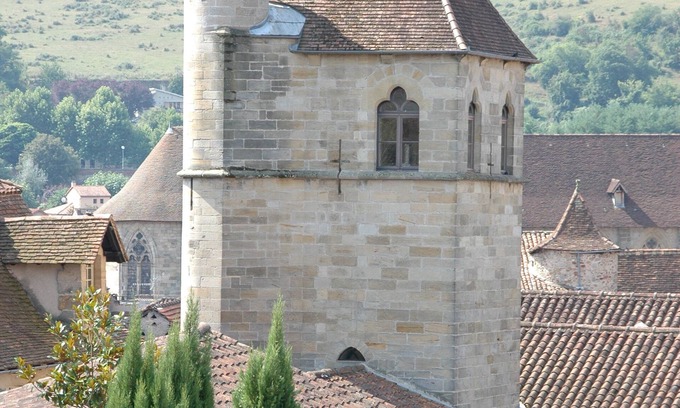 Lissac-et-Mouret Casa | En Quercy, Lot, piscina climatizada, servicios de alta gama.