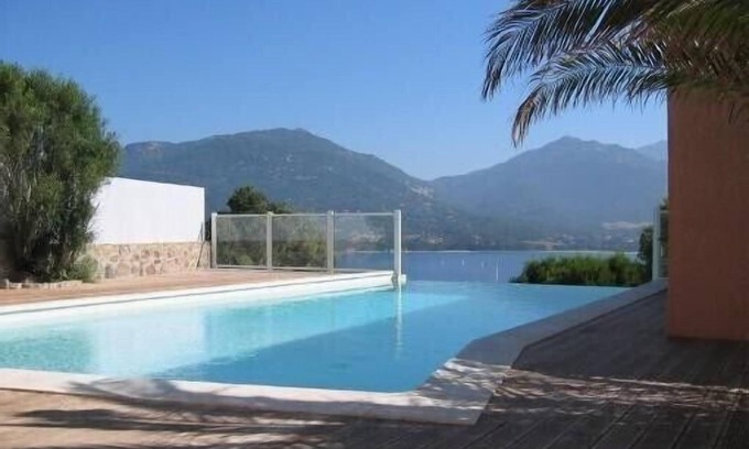 Propriano Villa | En pequeña de turismo de Villa en residencia con piscina