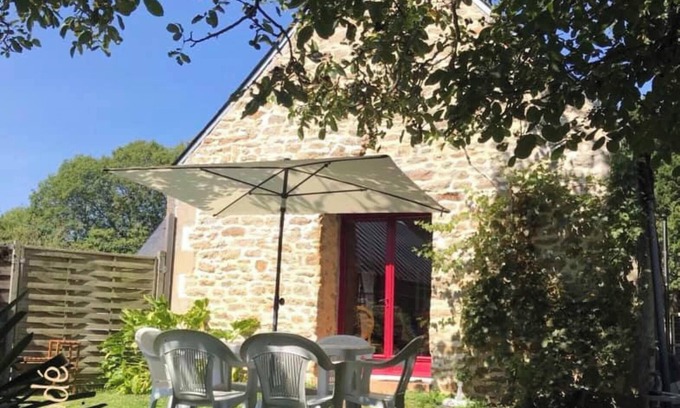 Plomeur Casa | In the countryside, beaches just a few minutes away...