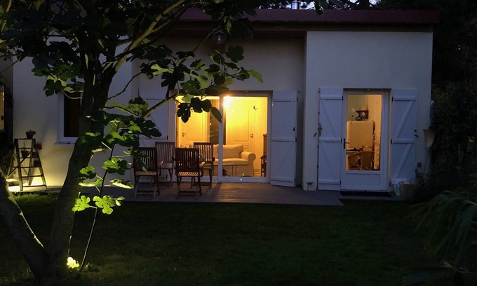 Berck-sur-Mer Casa | In the garden of No. 108