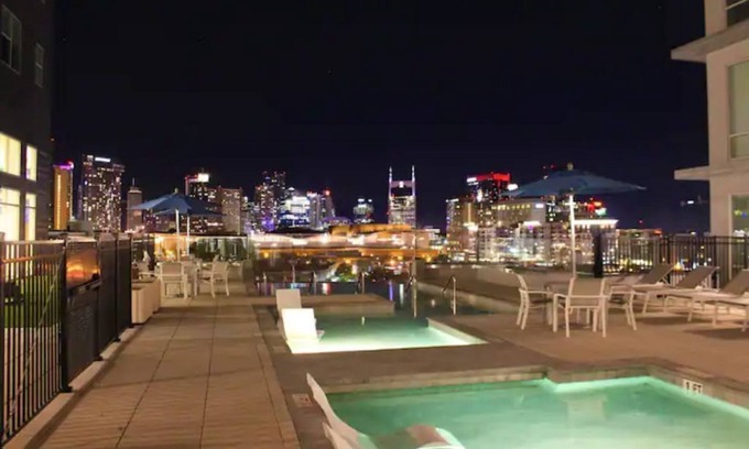 Eighth Avenue Apartamento | In the Gulch…2 mins to Broadway!