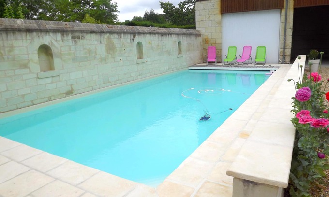 Fontevraud-l'Abbaye Cabaña | CASA CON ENCANTO CON PISCINA Y TRANQUILA