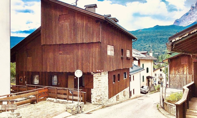 San Vito di Cadore Apartamento | IN THE HEART OF THE DOLOMITES NEAR CORTINA D'AMPEZZO WI.FI FREE