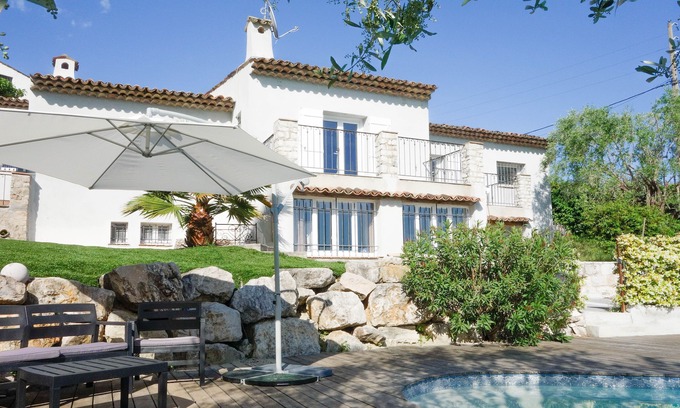 La Colle-sur-Loup Apartamento | En tierra de sol, mar y artistas.