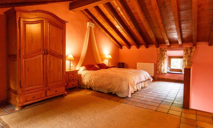 Pradena del Rincon Casa | En plena Reserva de la Biosfera, encontrarás la casa Roble 1
