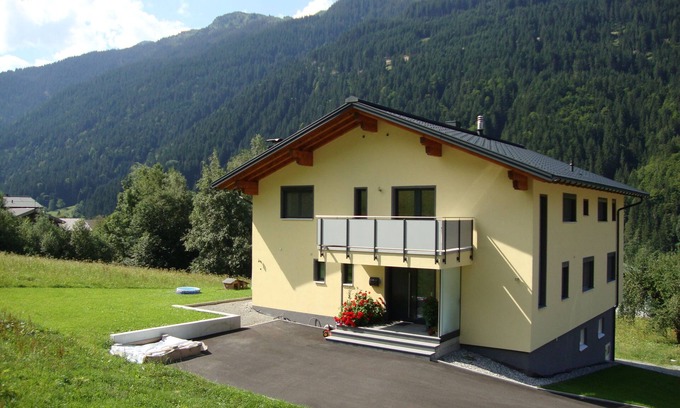 Sankt Gallenkirch Apartamento | En el medio de la naturaleza y sin embargo, ubicado en el centro con balcón, sauna, Wi-Fi gratis