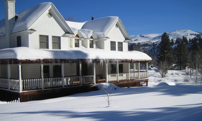 Markleeville Casa | En la pintoresca ciudad de Markleeville. Cerca de Tahoe, Kirkwood y Heavenly