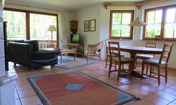 Blasiwald Apartamento | en el sur de la Selva Negra. Naturaleza pura, cerca del lago, ideal para familias