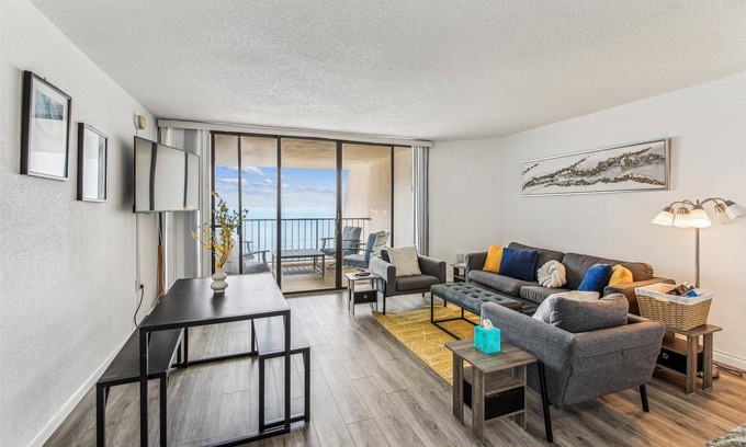 North Ocean City Condominio | Includes Xplorie Activities and Linens. PYRAMID - 1BR oceanfront condo w/outdoor pool.