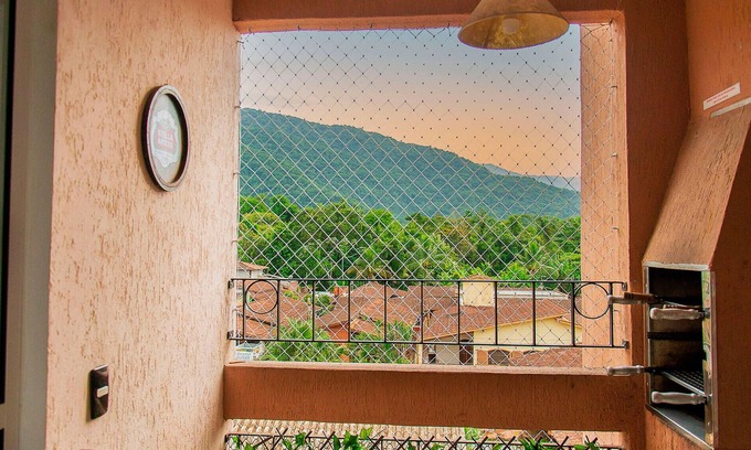 Centro Apartamento | Incrível Apto com piscina e churrasq em Ubatuba/SP