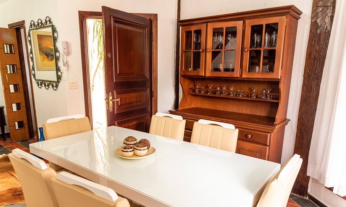 Jardim Sao Miguel Casa | Incrível casa com churrasq na Praia da Enseada/SP