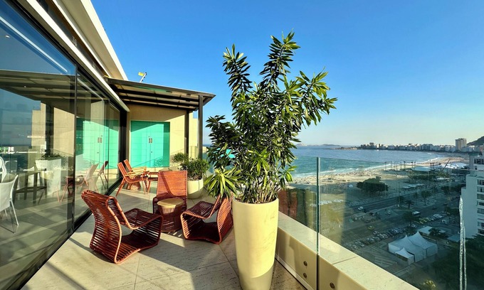 Copacabana Apartamento | Increíble Ático con Vista al Mar en Copacabana para Alquiler Temporal