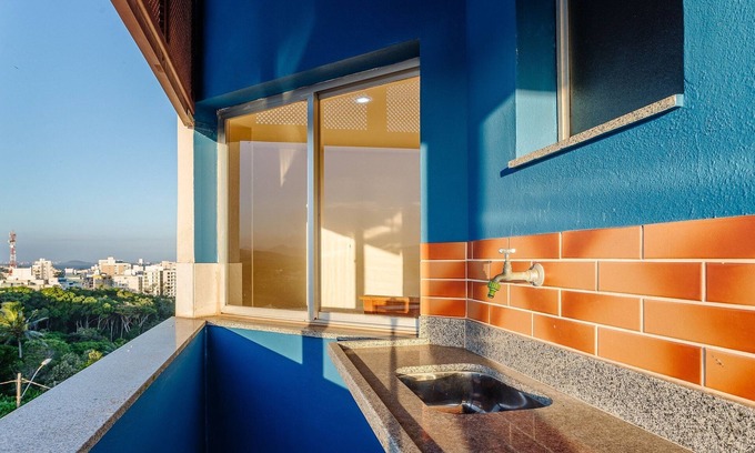 Meaipe Apartamento | Incredible Beachfront View in Meaipe! Pve0302