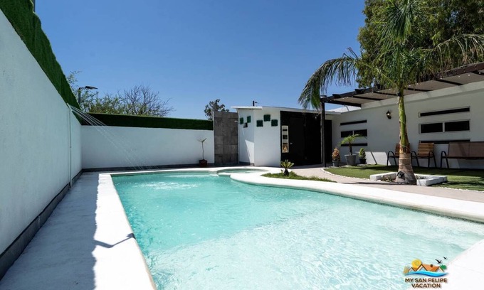 Primera Seccion Casa | Incredible in-town pool house with BBQ area!