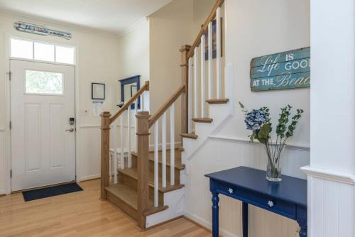 Northeast Virginia Beach Casa | Incredible Location