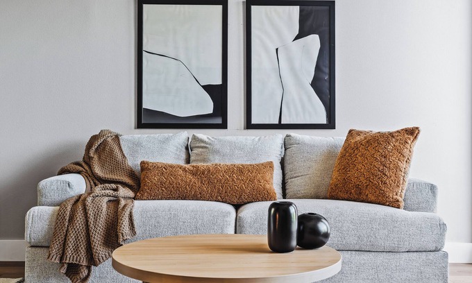 Fort Worth Casa | Incredible New Modern Magnolia Townhome 2 bedrooms