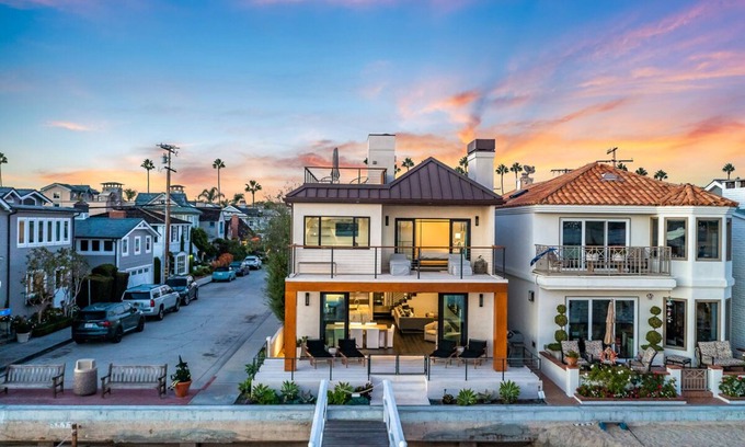 Balboa Island Casa | Incredible Opportunity to Experience Premier South Bayfront Corner Lot and Duffy