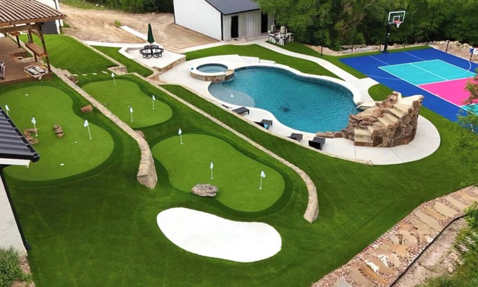 Fort Worth Casa | Incredible Pool SportCourt MiniGolf Game Building Firepit Treehouse