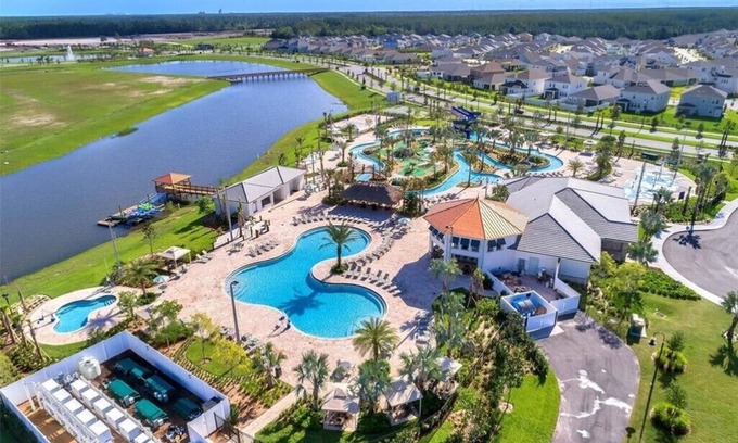 Kissimmee Casa | Incredible Resort/Location/Home - Close Walking distance to clubhouse -