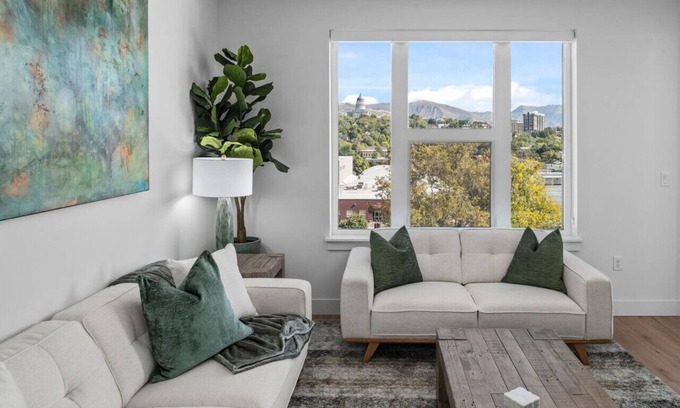 Downtown Salt Lake City Apartamento | Incredible views! Pool,Gym,HTub